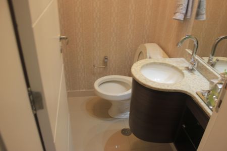 Apartamento à venda com 133m², 4 quartos e 2 vagasLavabo