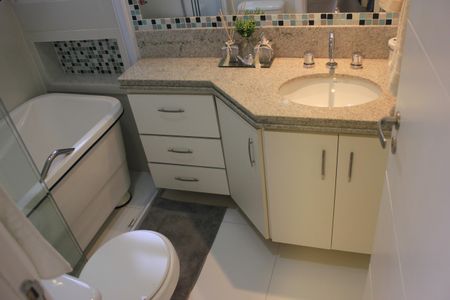 Apartamento à venda com 133m², 4 quartos e 2 vagasBanheiro da Suíte e 3