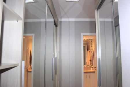 Apartamento à venda com 133m², 4 quartos e 2 vagasCloset