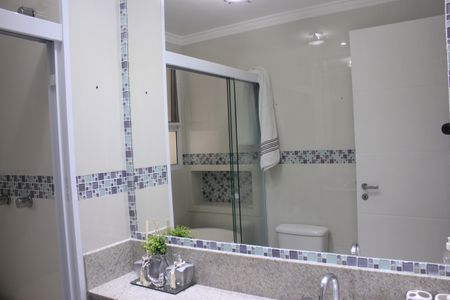 Apartamento à venda com 133m², 4 quartos e 2 vagasBanheiro da Suíte 1