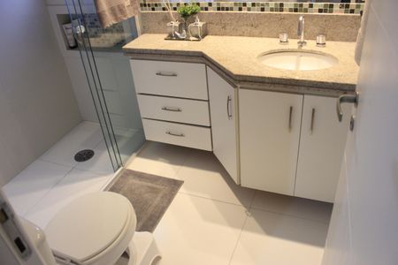 Apartamento à venda com 133m², 4 quartos e 2 vagasBanheiro da Suíte 2