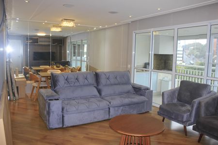 Apartamento à venda com 133m², 4 quartos e 2 vagasSala