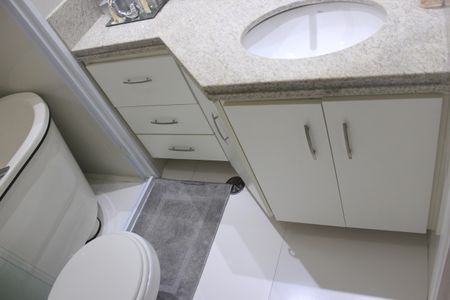 Apartamento à venda com 133m², 4 quartos e 2 vagasBanheiro da Suíte 1