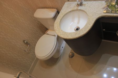 Apartamento à venda com 133m², 4 quartos e 2 vagasLavabo