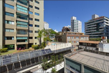 Apartamento à venda com 71m², 2 quartos e 2 vagas Apartamento à venda com 71m², 2 quartos e 2 vagasVista