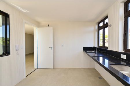 Apartamento para alugar com 71m², 2 quartos e 2 vagas Apartamento para alugar com 71m², 2 quartos e 2 vagasCozinha