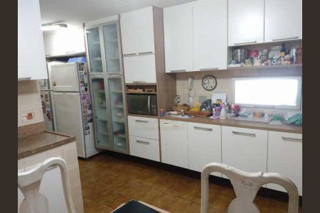 Apartamento à venda com 182m², 4 quartos e 2 vagas