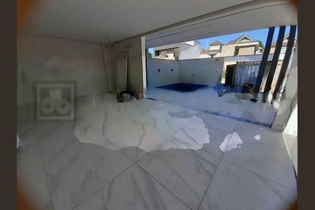 Casa de Condomínio à venda com 4 quartos, 214m² em Vargem Pequena, Rio de Janeiro