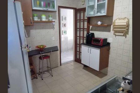 Apartamento à venda com 98m², 2 quartos e 1 vaga