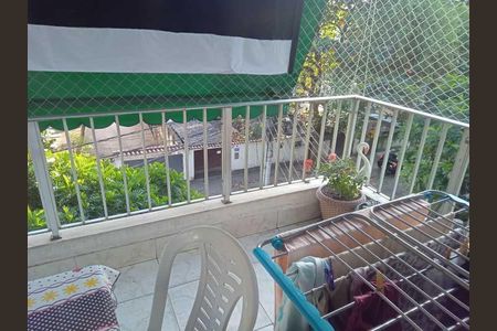 Apartamento à venda com 98m², 2 quartos e 1 vaga