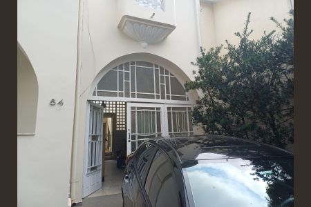 Casa à venda com 200m², 4 quartos e 4 vagas