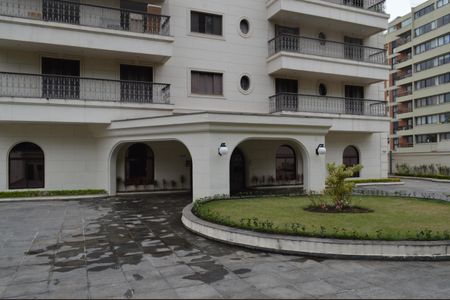 Apartamento à venda com 468m², 4 quartos e 8 vagasFachada