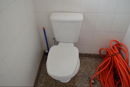 Apartamento à venda com 468m², 4 quartos e 8 vagasBanheiro de serviço