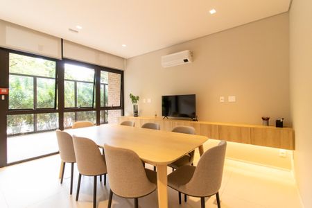 Apartamento à venda com 140m², 3 quartos e 3 vagas Apartamento à venda com 140m², 3 quartos e 3 vagasÁrea comum