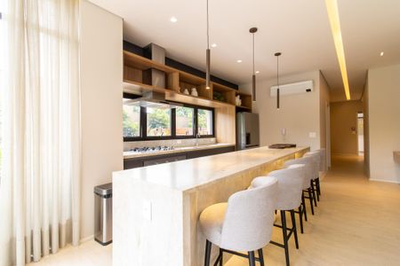 Apartamento à venda com 140m², 3 quartos e 3 vagas Apartamento à venda com 140m², 3 quartos e 3 vagasÁrea comum - Salão de festas