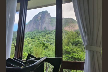 Apartamento à venda com 57m², 1 quarto e 1 vaga