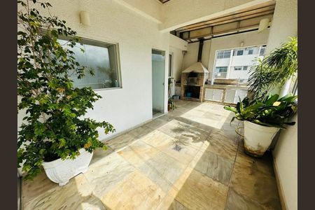 Apartamento à venda com 245m², 4 quartos e 2 vagas