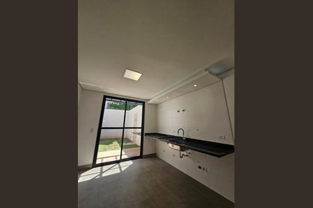 Casa à venda com 165m², 3 quartos e 2 vagas Casa à venda com 165m², 3 quartos e 2 vagasFoto 16
