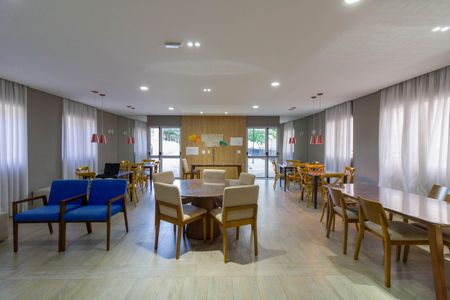 Apartamento para alugar com 41m², 2 quartos e sem vaga Apartamento para alugar com 41m², 2 quartos e sem vagaÁrea comum - Salão de festas