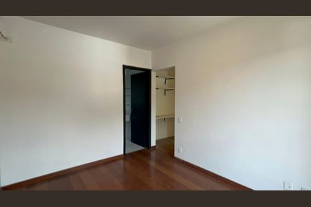 Apartamento à venda com 88m², 2 quartos e 2 vagas Apartamento à venda com 88m², 2 quartos e 2 vagasSuite