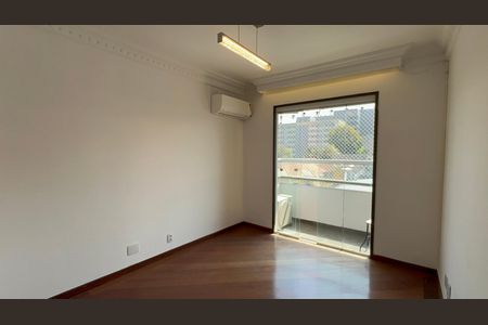 Apartamento à venda com 88m², 2 quartos e 2 vagas Apartamento à venda com 88m², 2 quartos e 2 vagasSala