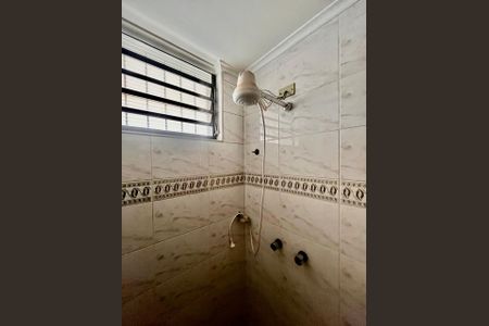 Casa à venda com 300m², 4 quartos e 8 vagasBanheiro da Suíte 2