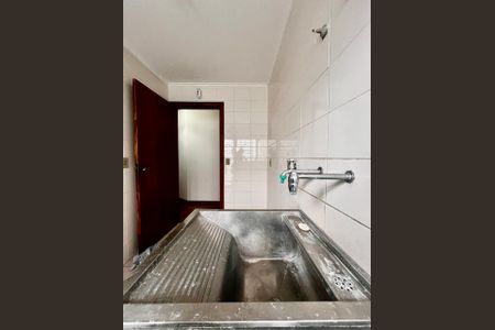 Casa à venda com 300m², 4 quartos e 8 vagasÁrea de Serviço