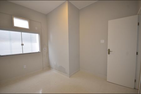 Apartamento para alugar com 70m², 2 quartos e 1 vaga Suite