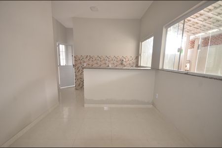 Apartamento para alugar com 70m², 2 quartos e 1 vagaSala