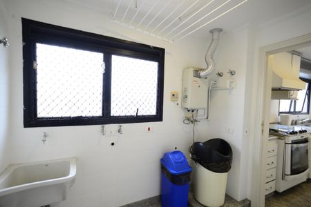 Apartamento à venda com 623m², 4 quartos e 6 vagasÁrea de Serviço