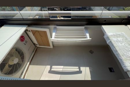 Apartamento à venda com 88m², 2 quartos e 2 vagas Apartamento à venda com 88m², 2 quartos e 2 vagasVaranda