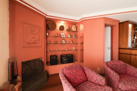 Apartamento à venda com 370m², 4 quartos e 4 vagas Apartamento à venda com 370m², 4 quartos e 4 vagasSala 2