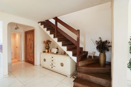 Apartamento à venda com 370m², 4 quartos e 4 vagas Apartamento à venda com 370m², 4 quartos e 4 vagasSala 1