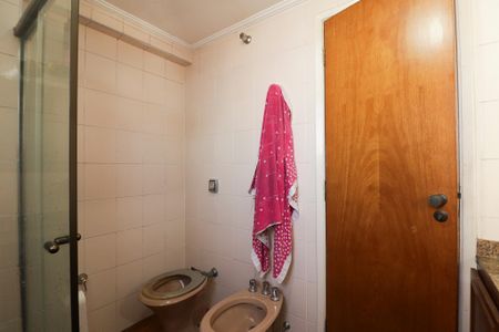 Apartamento à venda com 370m², 4 quartos e 4 vagas Apartamento à venda com 370m², 4 quartos e 4 vagasBanheiro Social