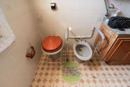 Apartamento à venda com 370m², 4 quartos e 4 vagas Apartamento à venda com 370m², 4 quartos e 4 vagasBanheiro da Suíte 1