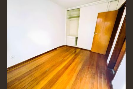 Apartamento para alugar com 180m², 3 quartos e 3 vagasQuarto