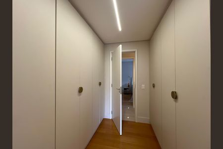 Apartamento à venda com 130m², 2 quartos e 2 vagasQuarto