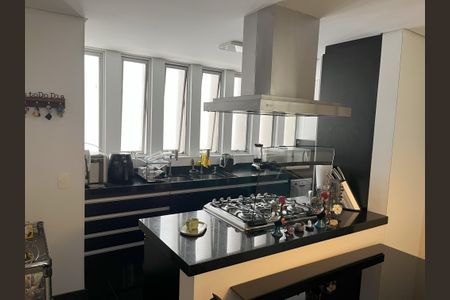 Cozinha de apartamento à venda com 3 quartos, 232m² em Perdizes, São Paulo