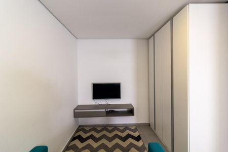 Sala de kitnet/studio para alugar com 1 quarto, 31m² em Jurubatuba, São Paulo