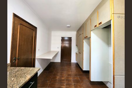 Apartamento para alugar com 242m², 3 quartos e 4 vagasCozinha
