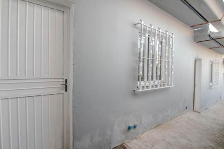 Fachada do Imóvel de kitnet/studio para alugar com 1 quarto, 29m² em Vila Jardim, Porto Alegre