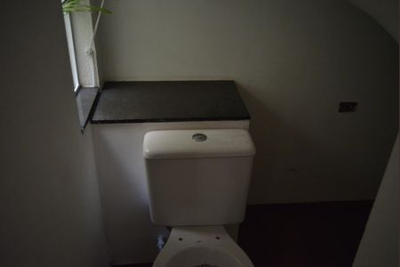 Casa à venda com 88m², 2 quartos e 1 vagaÁrea de Serviço - Lavabo