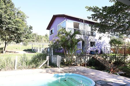 Casa para alugar com 200m², 4 quartos e 6 vagasFachada