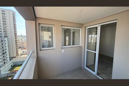 Apartamento à venda com 57m², 2 quartos e 1 vaga Apartamento à venda com 57m², 2 quartos e 1 vagaVaranda