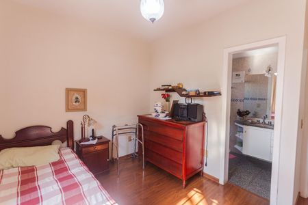 Apartamento à venda com 115m², 3 quartos e 1 vaga Apartamento à venda com 115m², 3 quartos e 1 vagaSuíte