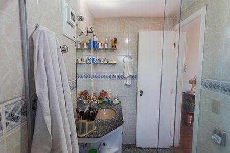 Apartamento à venda com 115m², 3 quartos e 1 vaga Apartamento à venda com 115m², 3 quartos e 1 vagaBanheiro da Suíte