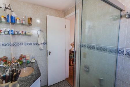 Apartamento à venda com 115m², 3 quartos e 1 vaga Apartamento à venda com 115m², 3 quartos e 1 vagaBanheiro da Suíte