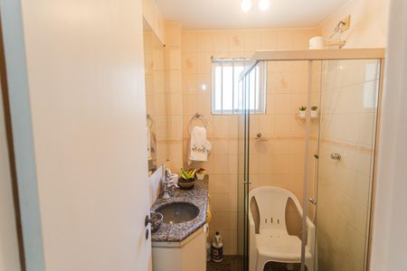 Apartamento à venda com 115m², 3 quartos e 1 vaga Apartamento à venda com 115m², 3 quartos e 1 vagaBanheiro Social