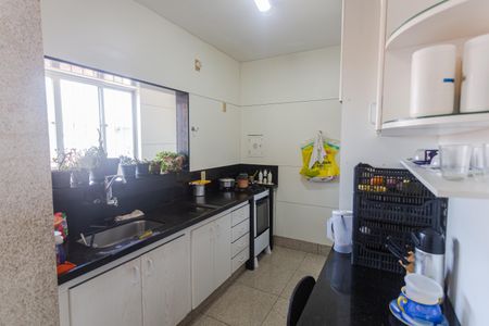 Apartamento à venda com 115m², 3 quartos e 1 vaga Apartamento à venda com 115m², 3 quartos e 1 vagaCozinha