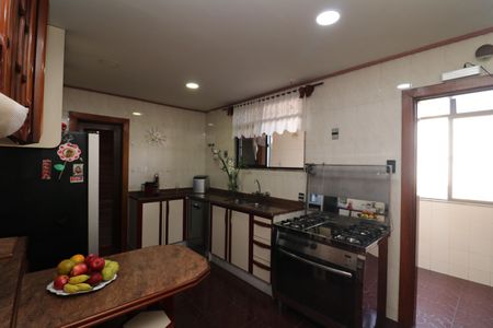 Apartamento para alugar com 350m², 4 quartos e 4 vagasCozinha